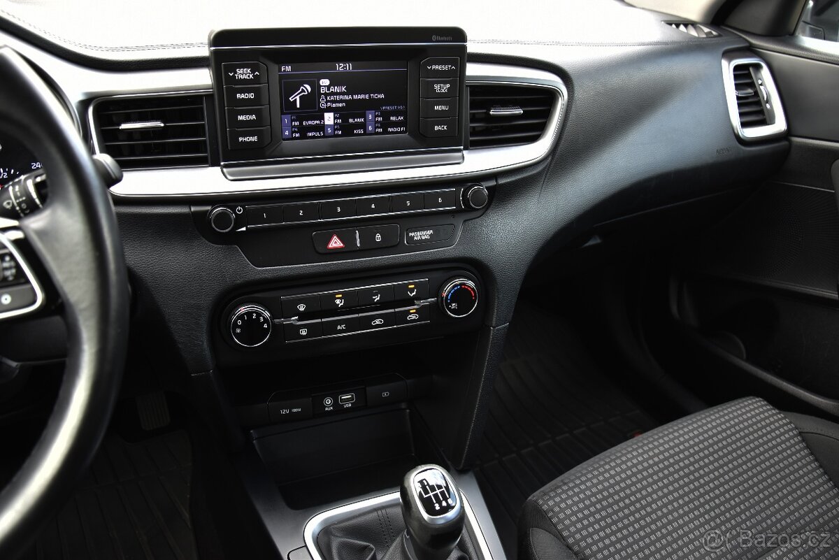 Kia Ceed kombi 1.6 CRDi 6st,TEMP,KLIMA,BT,ALU,ČR,DPH - 12