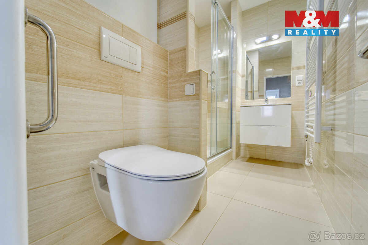 Pronájem bytu 3+1, 77 m², Plzeň, ul. Heyrovského - 12