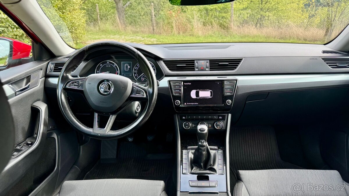 Škoda Superb kombi 3 III 2.0TDI 110kW NAVI XENON 1.MAJ CZ - 12