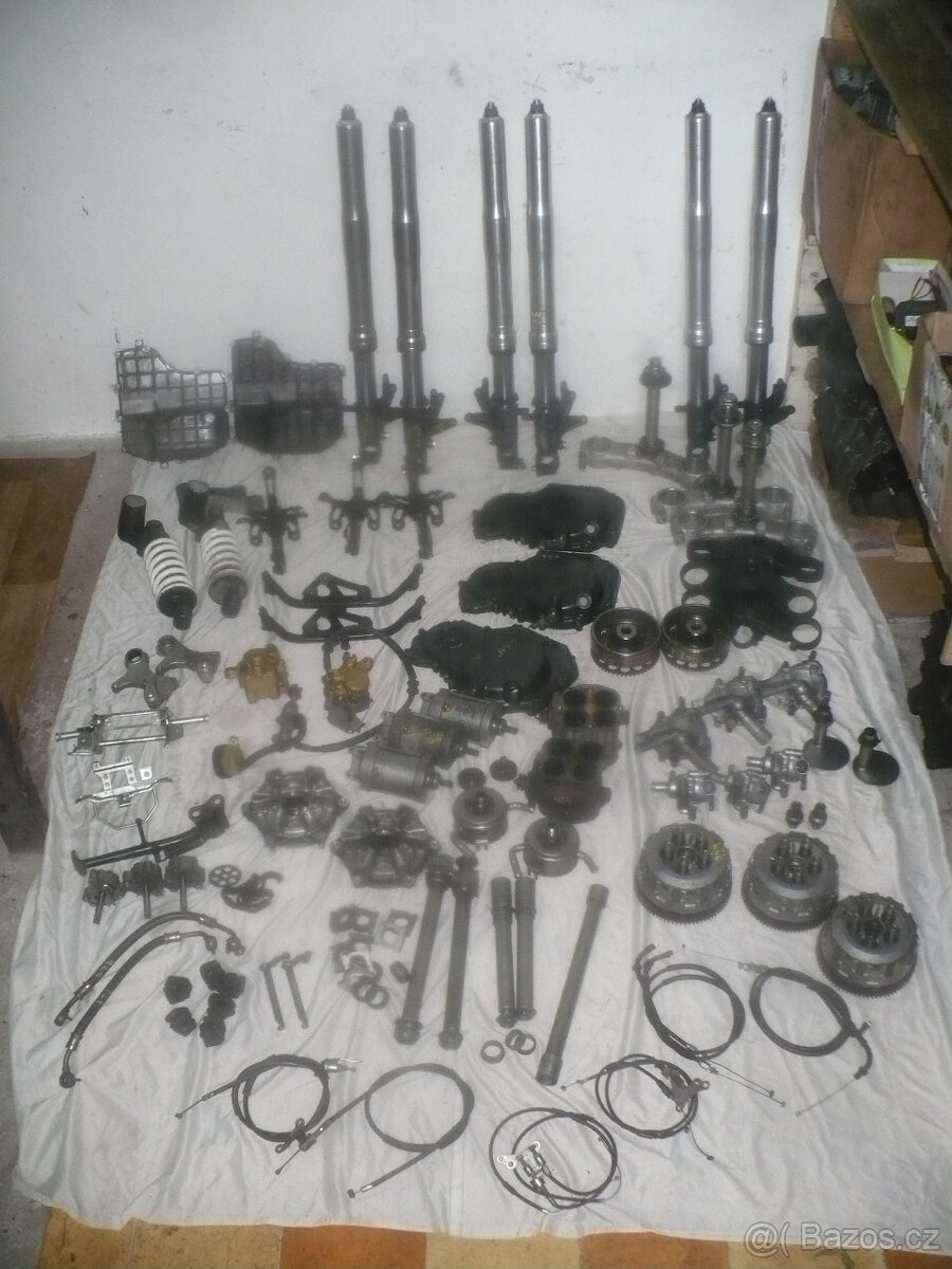 Honda CBR 954 rr/ SC50E/ r. 03- díly - 12