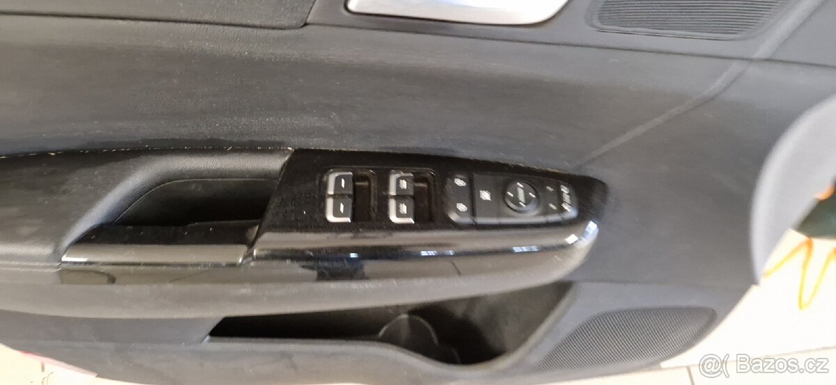 Kia sportage GT IV 2018 kožený interiér - 12