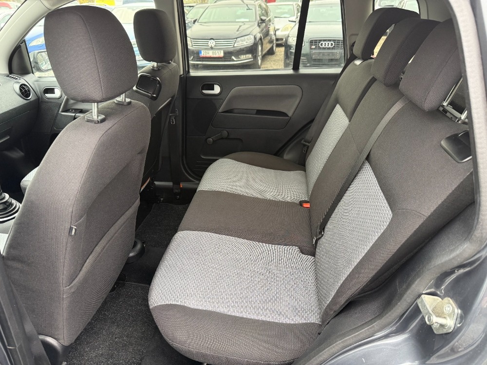 Ford Fusion 1.6i 74Kw Plus - 12