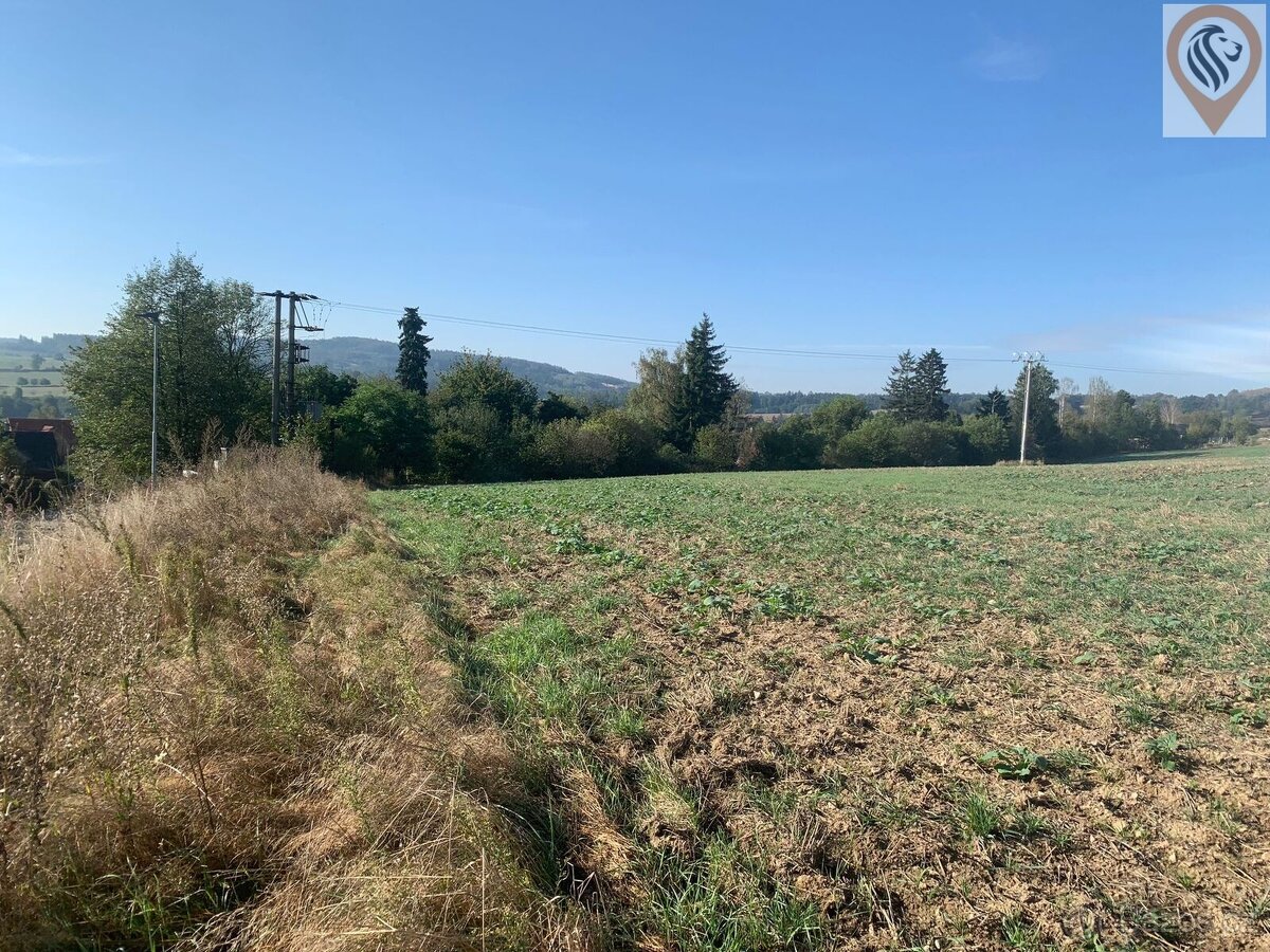 Prodej stavebního pozemku v Postupicích - 12