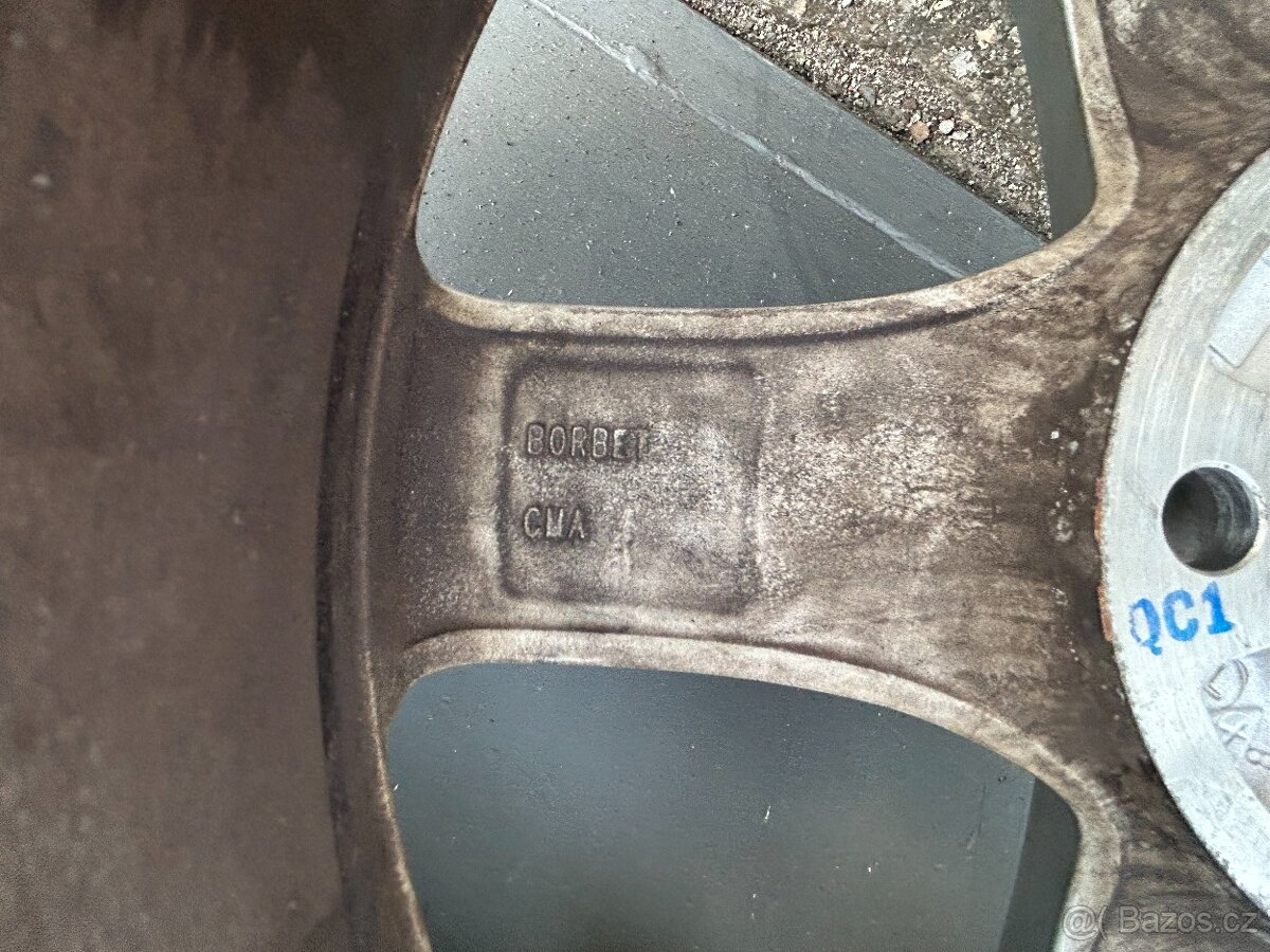Alu kola Borbet R16 5x112 VW,Škoda + zimní pneu 215/60/16 - 12