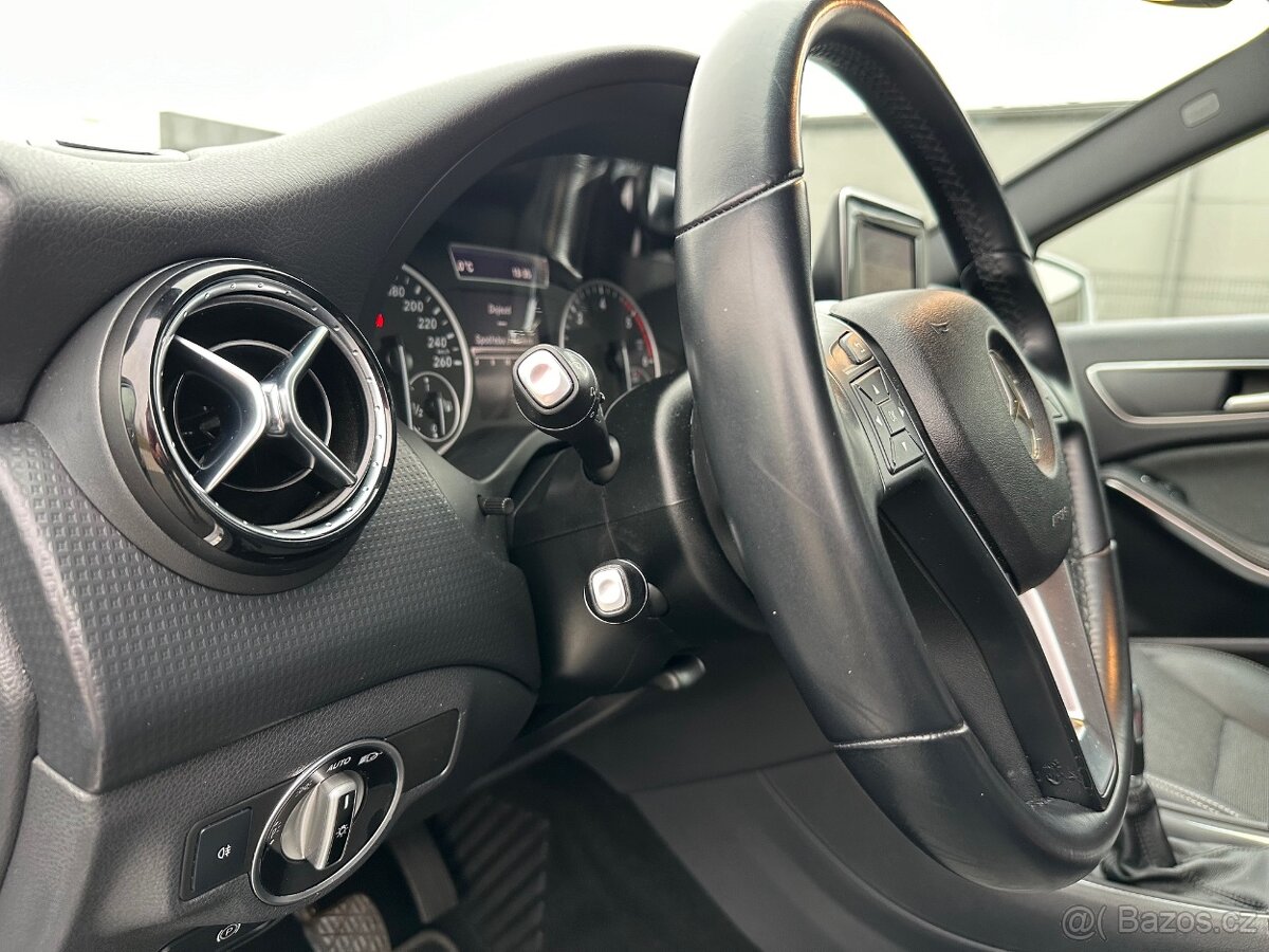 Mercedes-Benz A180 CDI Style, manuál, 132.100 km, r. v. 2014 - 12