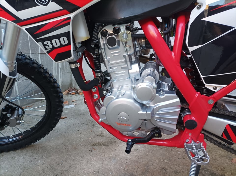 Pitbike Leramotors Killer PRO 300cc H2O – červená - 12