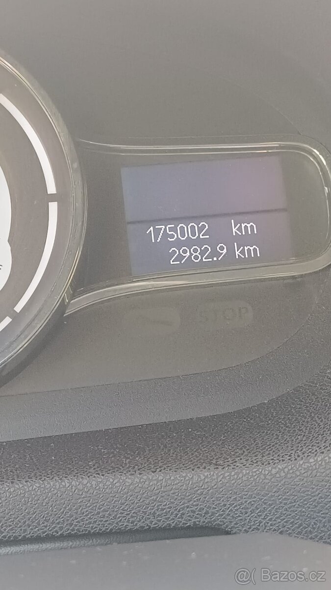 Renault Mégane III Grandtour - 12