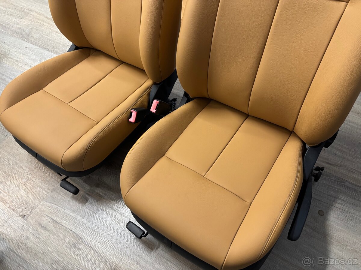 Škoda Octavia 1, Laurin a Klement - 12