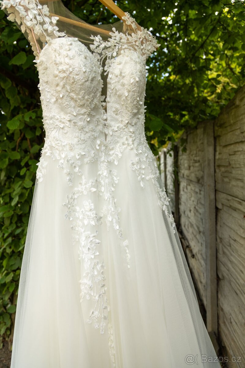 Luxusní svatební šaty (původní cen 34tis) vel. 34 - TOP stav - 12