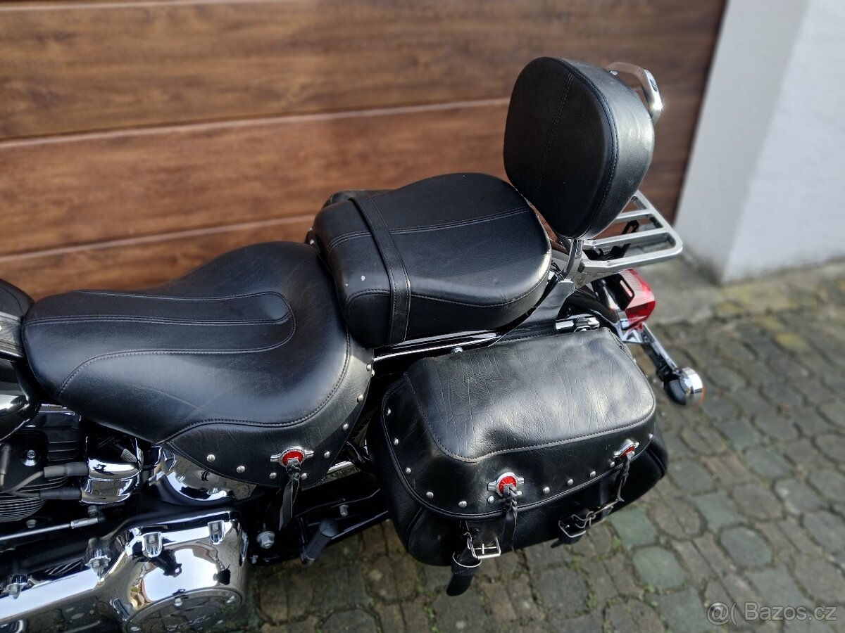 Harley-Davidson FLSTC Heritage Softail Classic 103 - 12