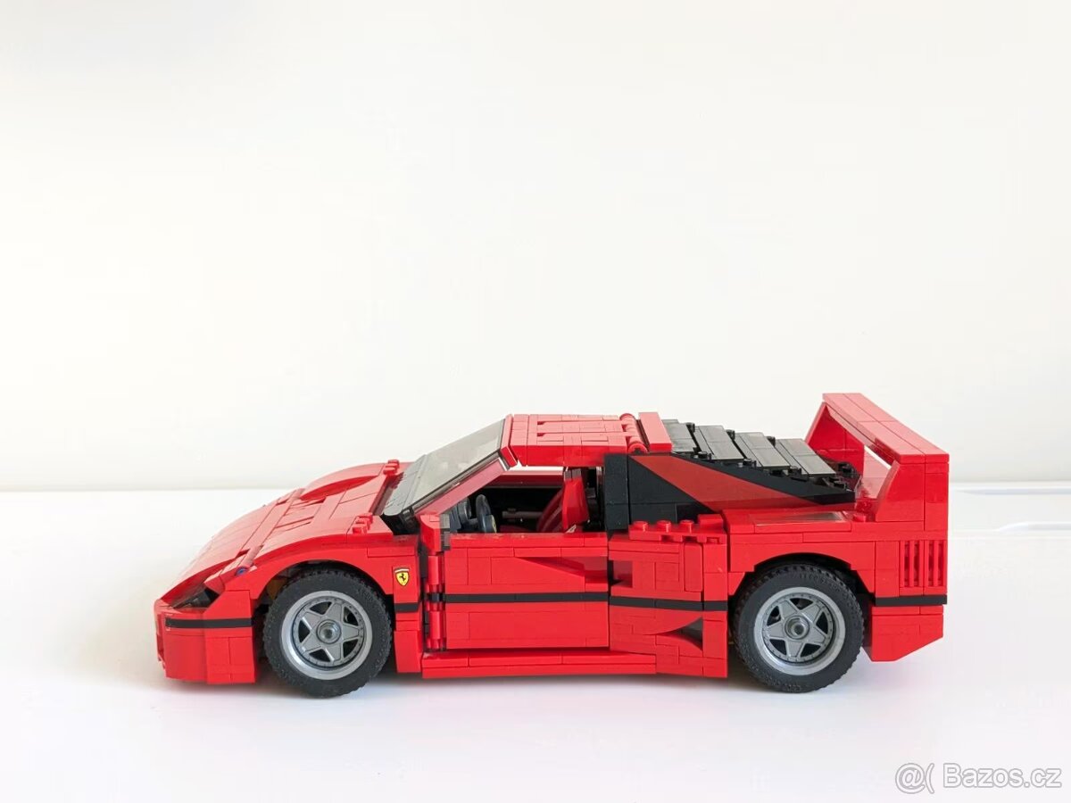LEGO Creator Expert 10248 Ferrari F40 - 12