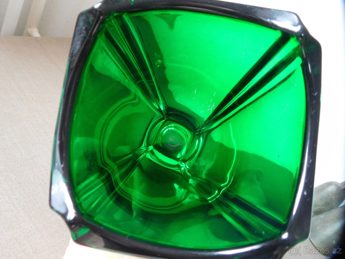 ZAJÍMAVÁ VÁZA - HUTNÍ SKLO - 12