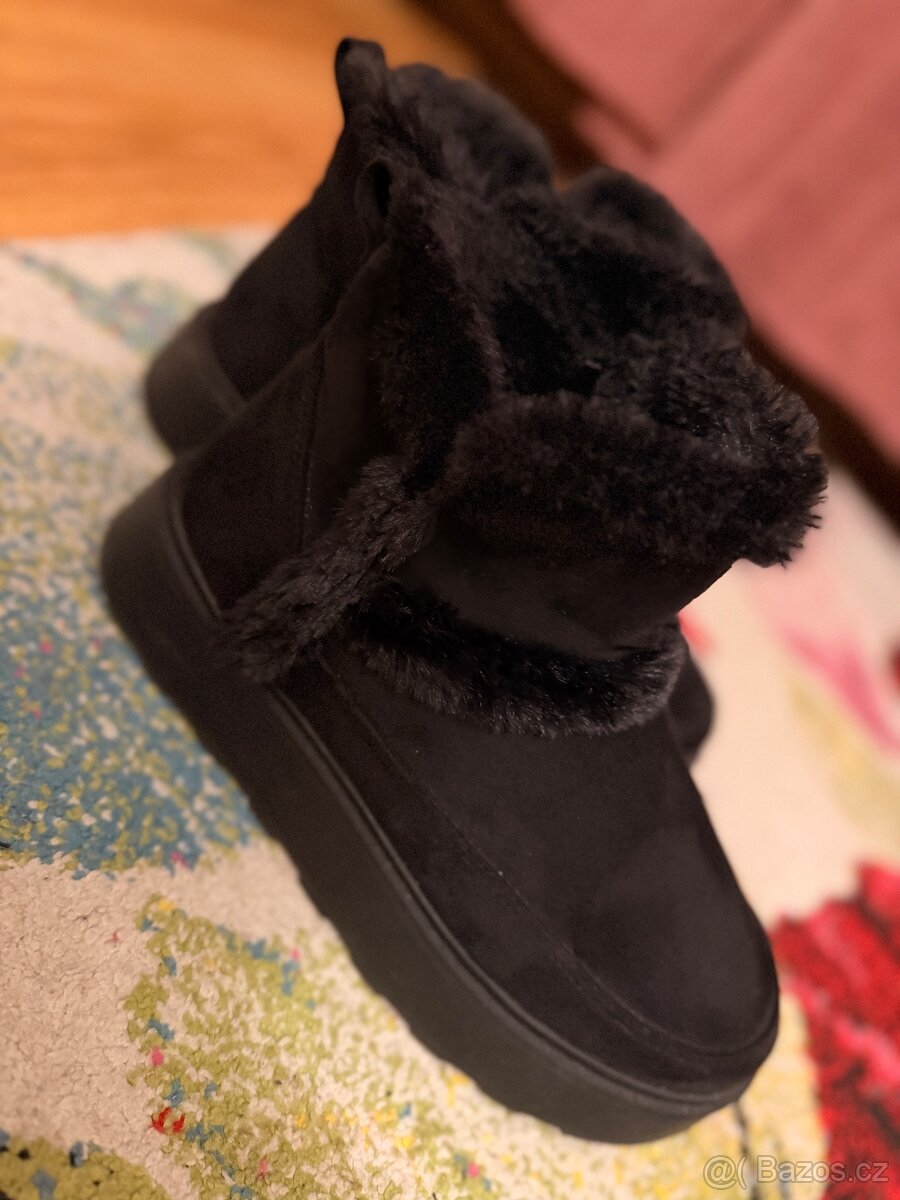 Balík dámského oblečení + obuv - 12