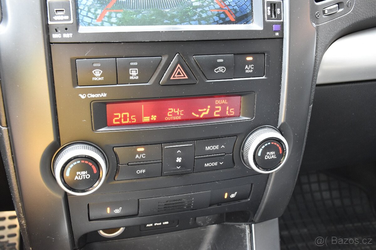 Kia Sorento 2.2 CRDI 145kw automat 4x2 7míst 2013 - 12