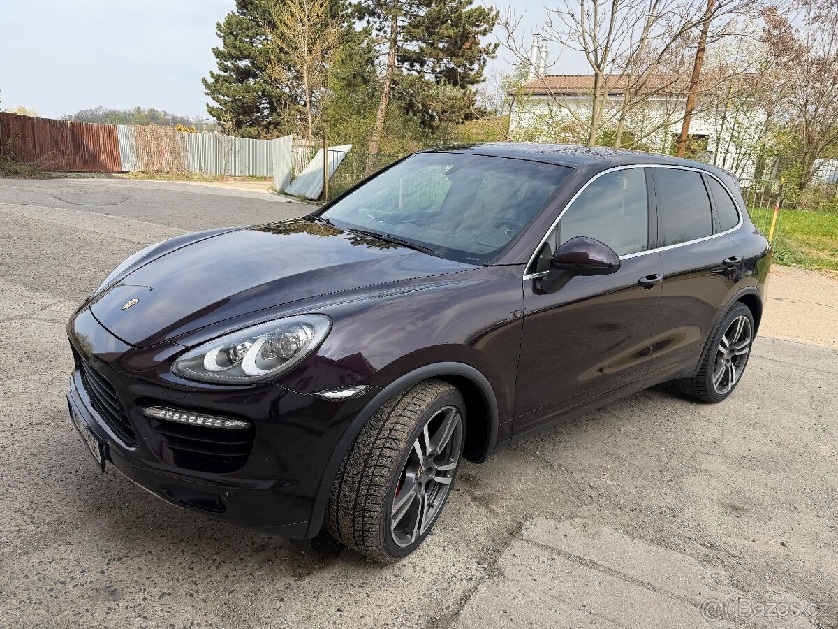 Porsche Cayenne Turbo 4.8 V8 Biturbo | 368 kW - 12