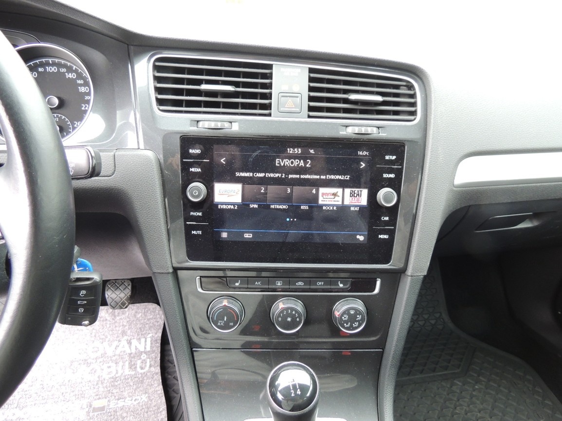 VW Golf Variant 1.6TDi,85kw,2018,2.maj.-21%DPH - 12