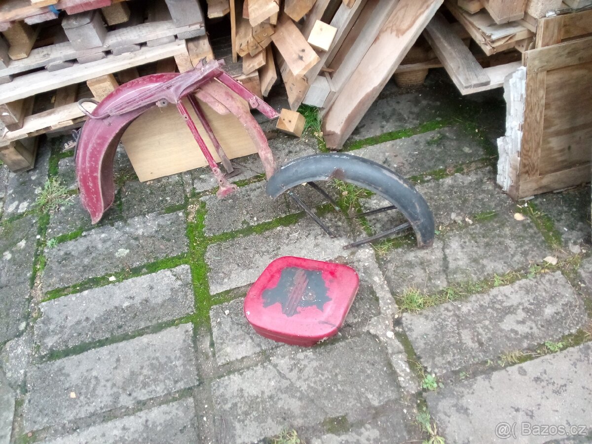 Blatníky Stadion,pulbuben Čz,b,t - 12