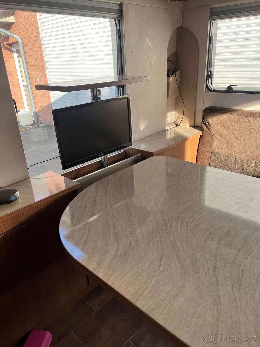 Karavan bürstner Averso 410 TS - 12