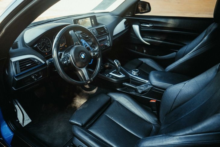 BMW "M2" M235i 2015 cca 400 koní, zadohrab, krásné auto - 12