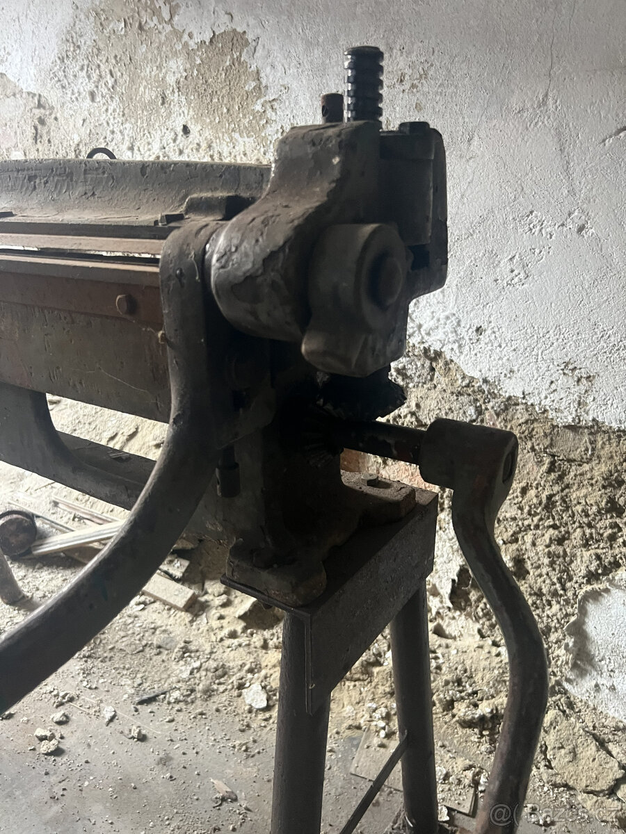 vybavení klempířské dílny - 12