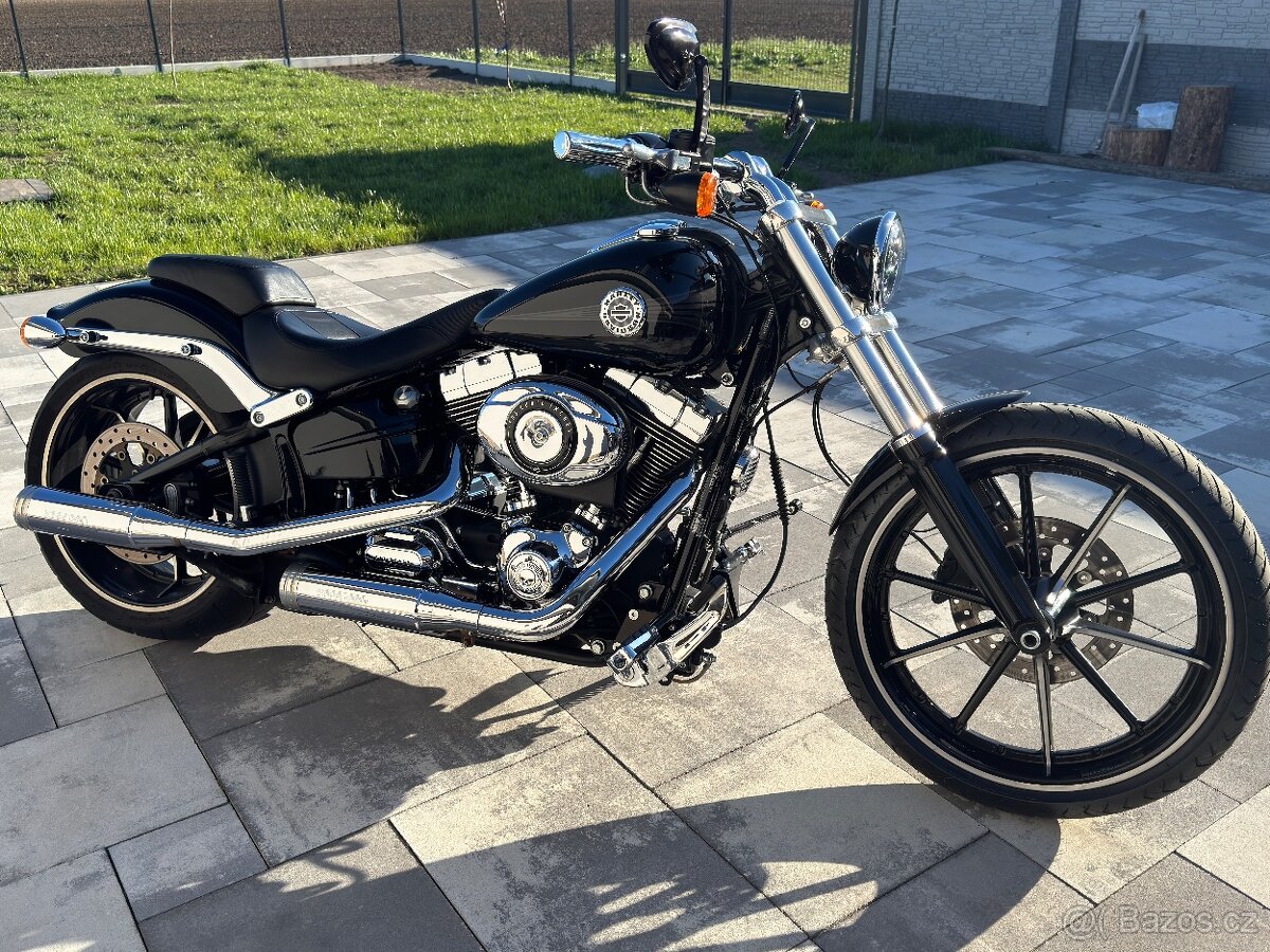 Harley-Davidson Breakout - 12