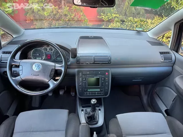 VW Sharan 2.0 TDI 103kW,Tažné,7.Míst,digi.klima. - 12