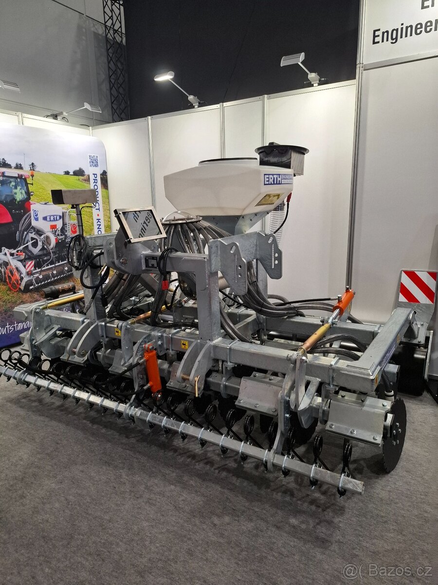 Secí stroj pro přísev TTP - 12