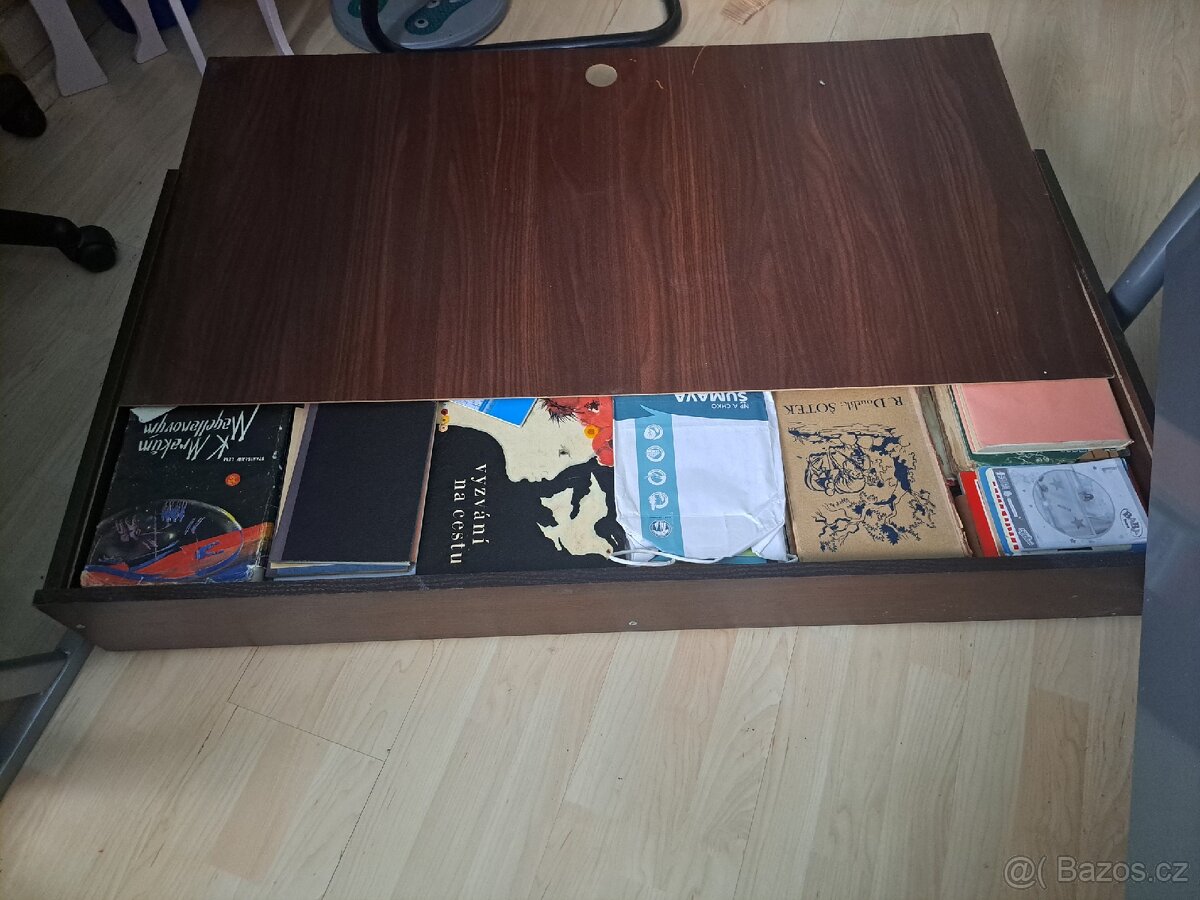 Dětská postýlka s matraci a uzavřeným šuplikem - 12