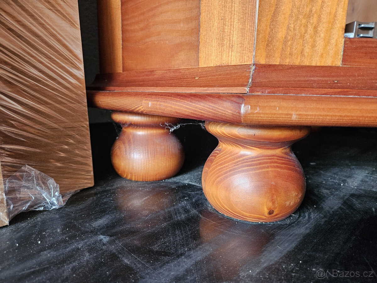 Komoda + rohová vitrína - masiv - SLEVA - 12