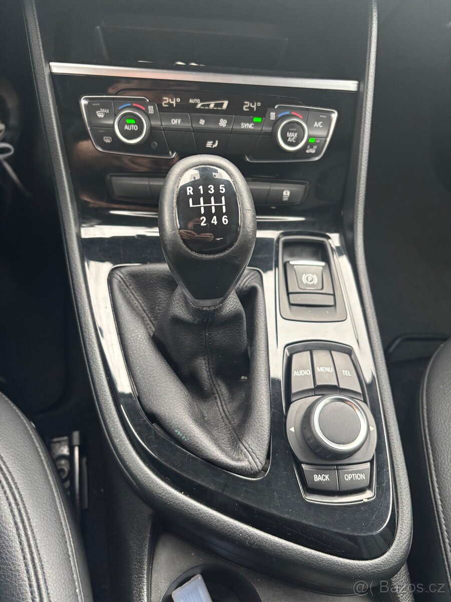 BMW 2 Active Tourer - 12