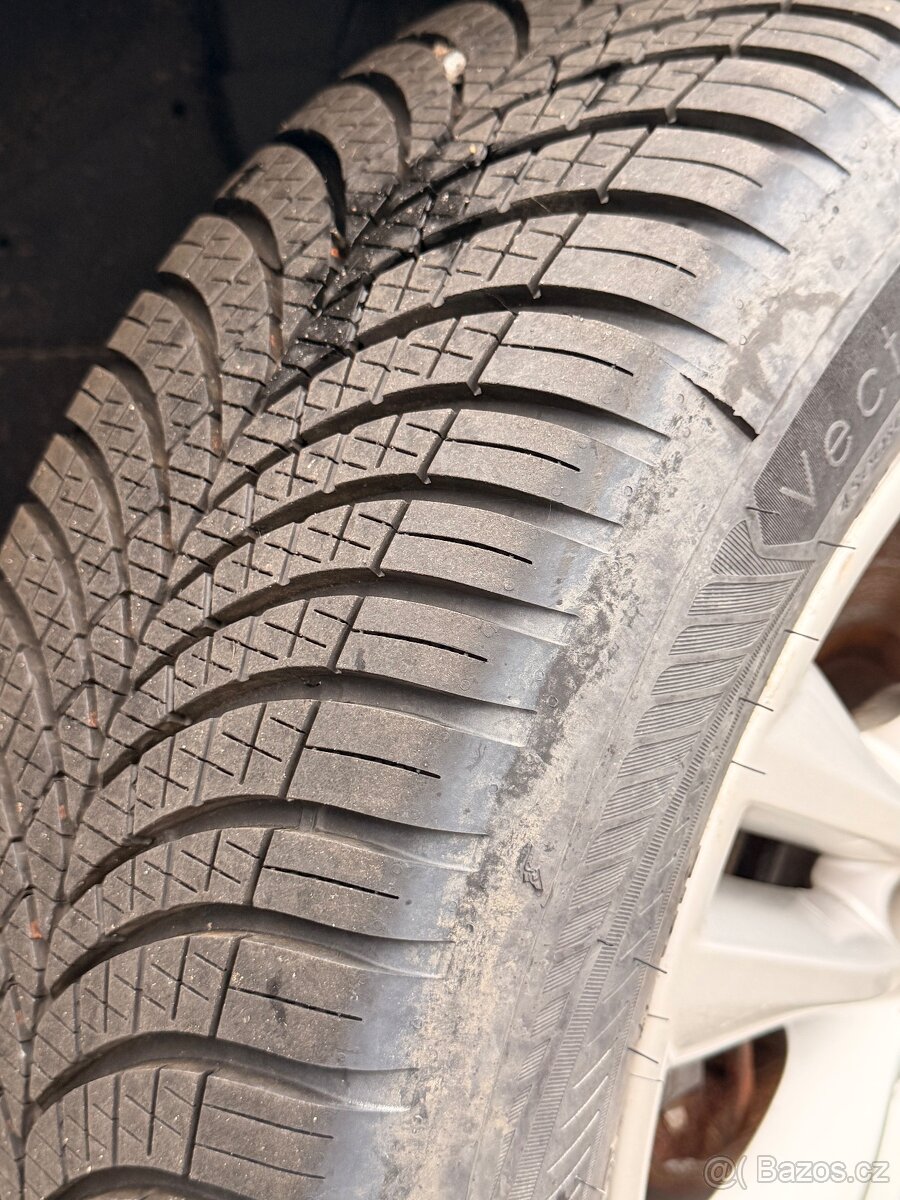 Nissan Qashqai 2.0DCi 110Kw - 12