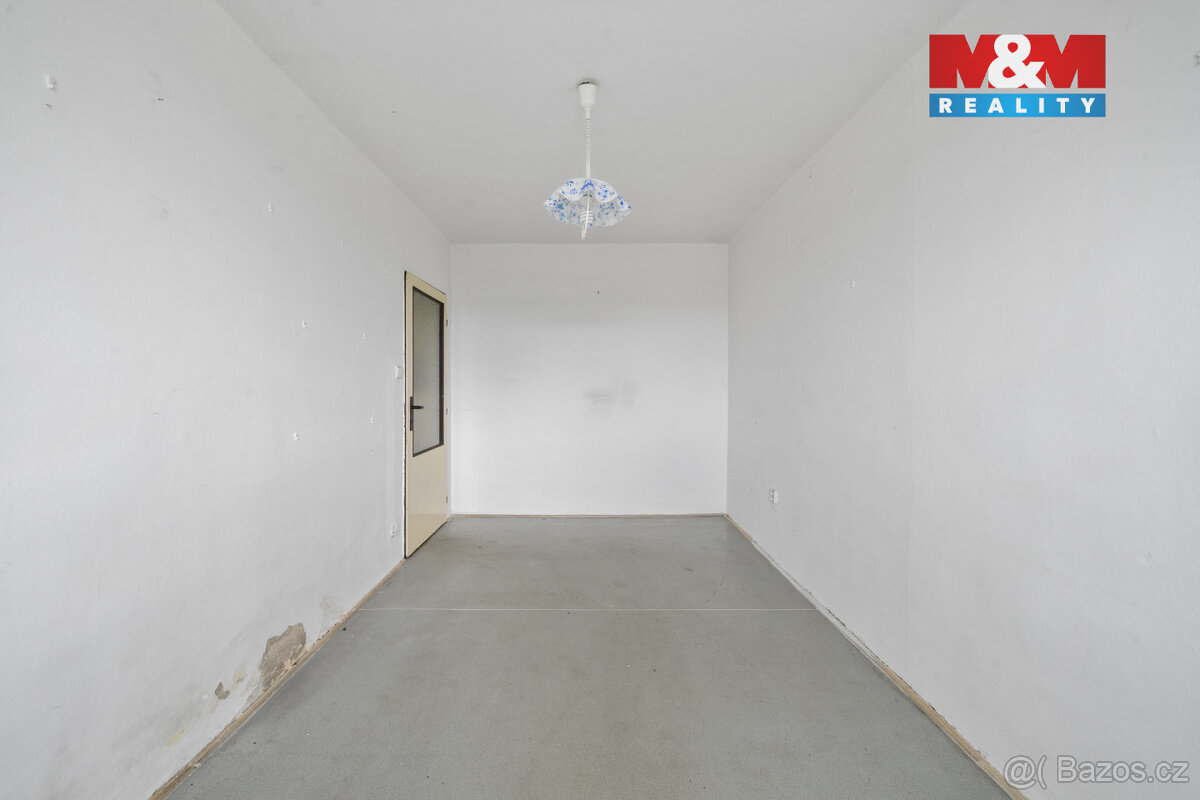 Prodej bytu 3+1, 70 m², Broumov, ul. Sídliště Křinické - 12
