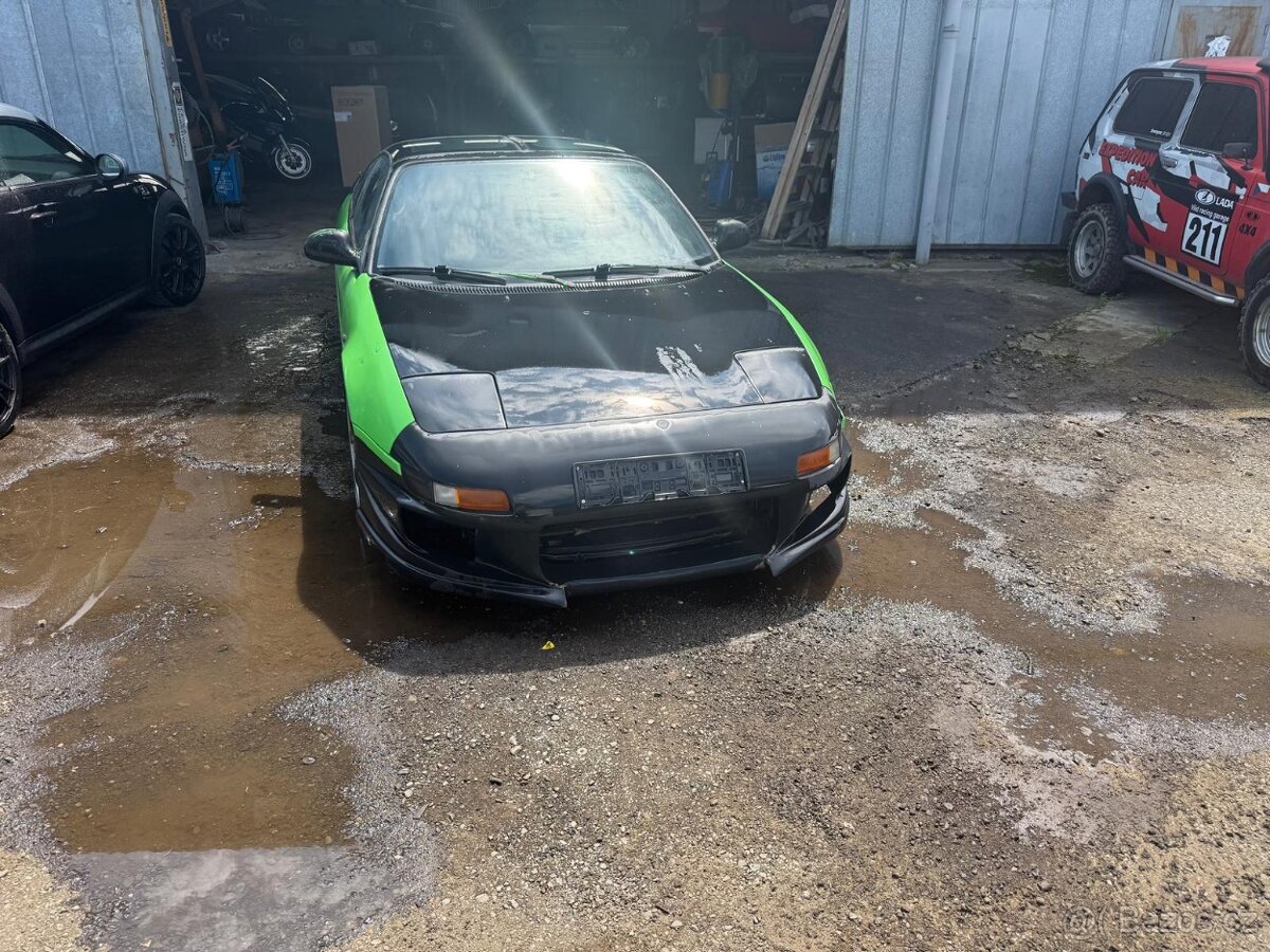Toyota MR 2 - 12