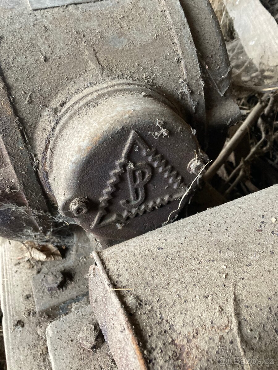 Nálezy ze stodoly - 12