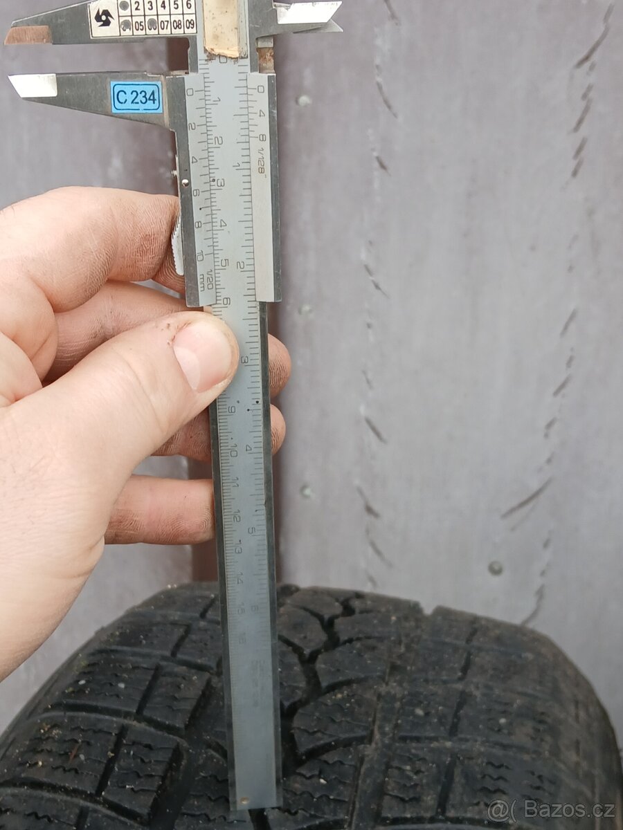 215/55 R17 zimní 6,5mm 4 kusy. - 12