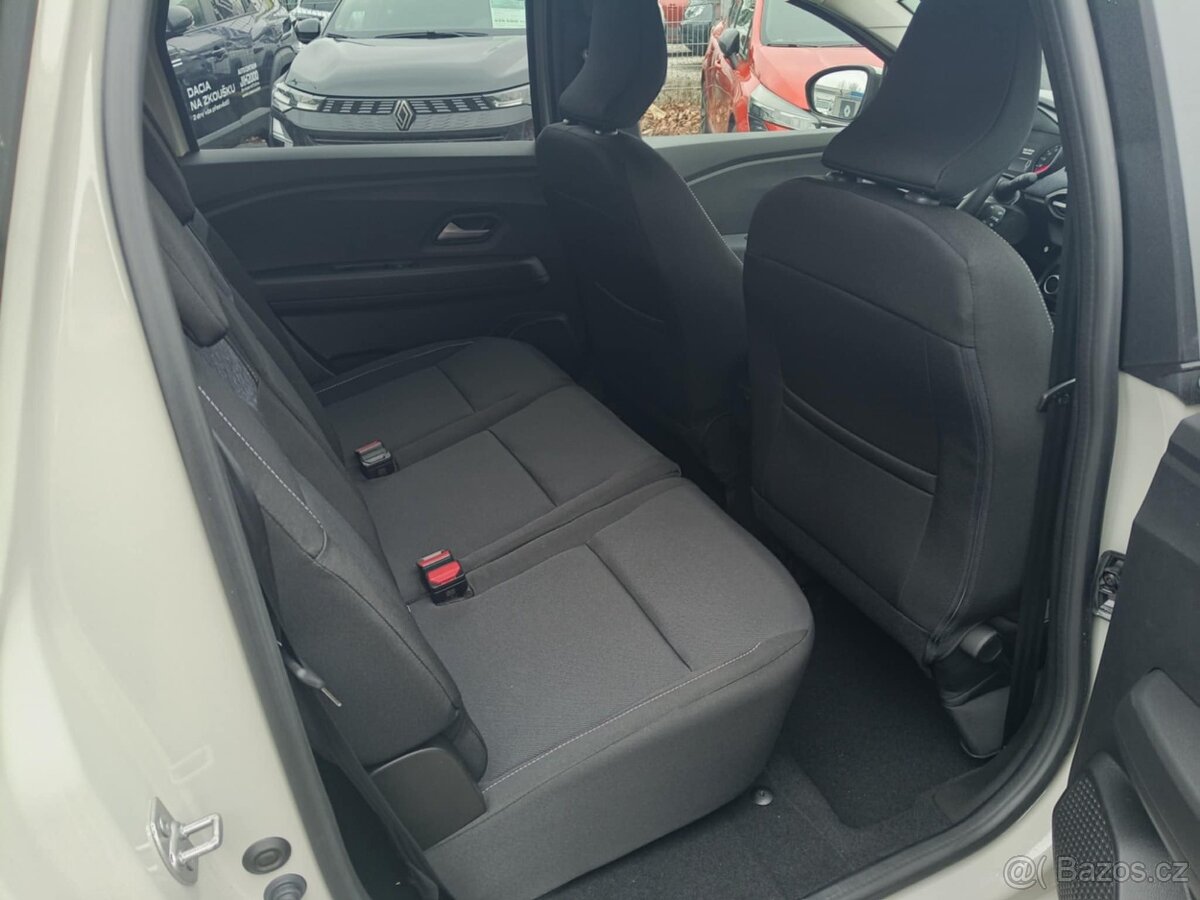Dacia Jogger Expression TCe 110 7 míst - 12