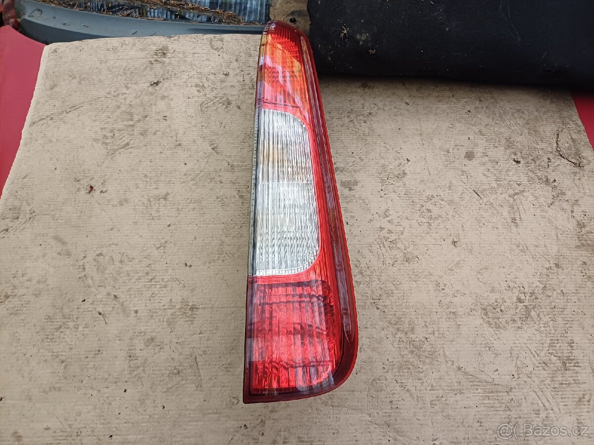 Zbytek dílů na Ford C-Max 1.8 benzín - 12