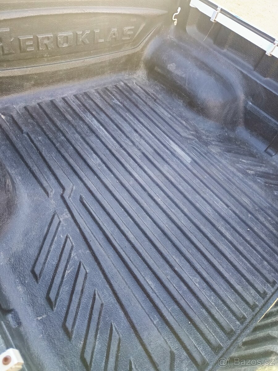 Isuzu D-Max r.v.2017 - 12