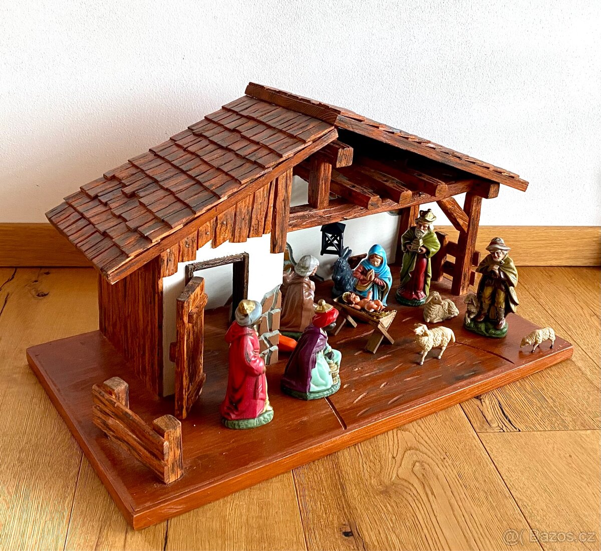 Starý velký dřevěný betlém s osvětlením - 12