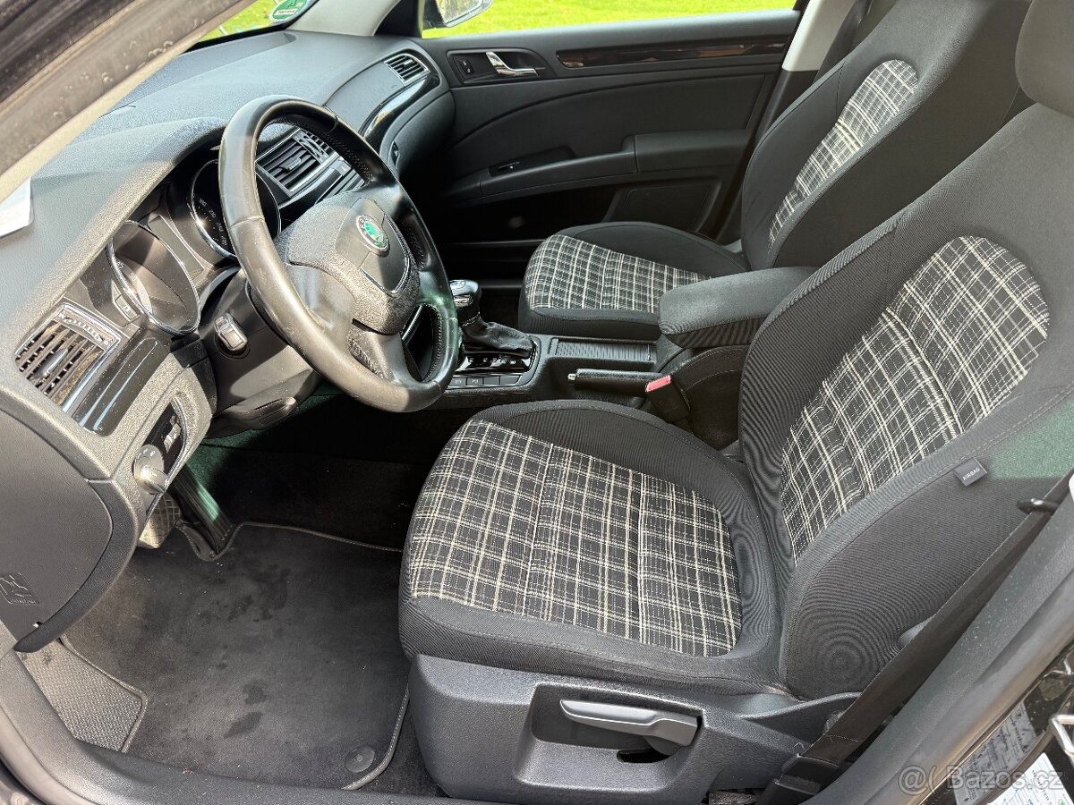 ŠKODA SUPERB KOMBI 2013 2.0TDI 103KW DSG AMBIETEN PLUS - 12