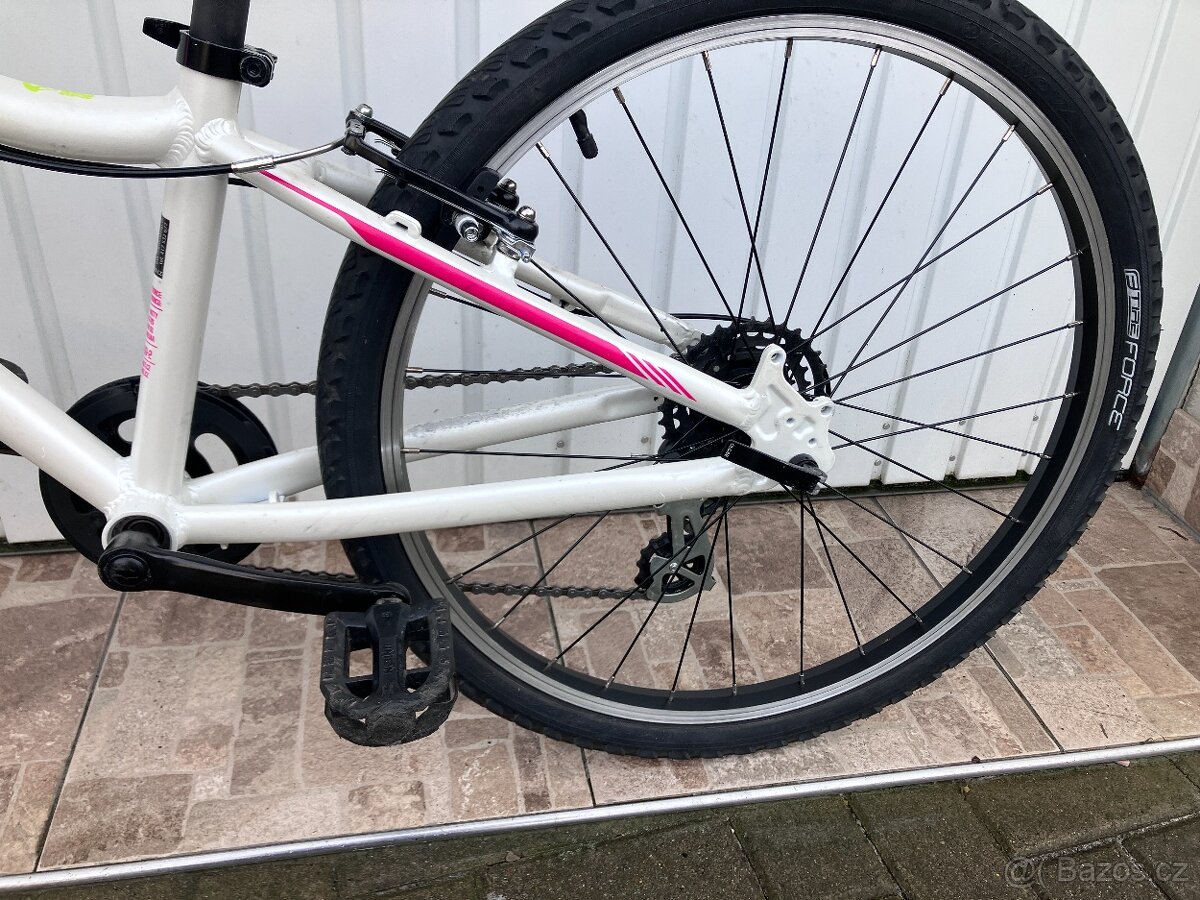 DÍVČÍ KOLO 24 - 12