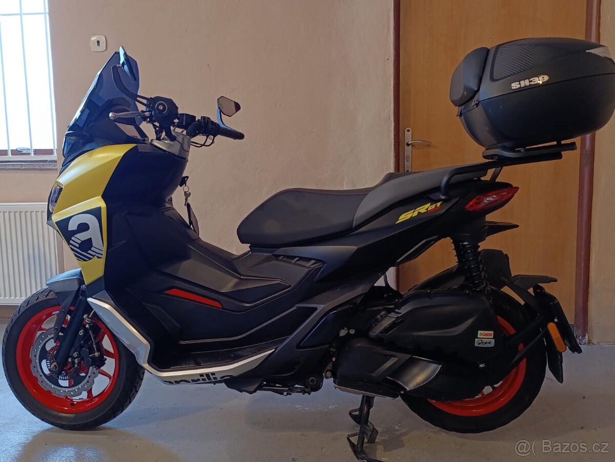 Aprilia SR GT 125 - 12