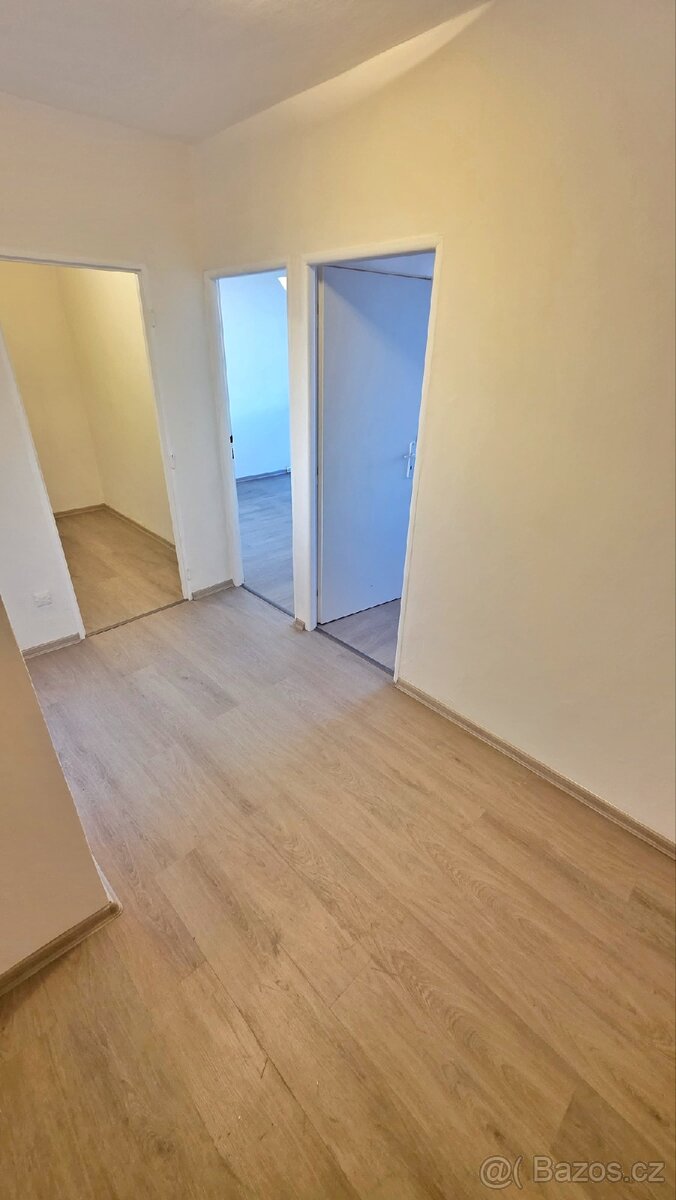 Pronájem 3+1 s lodžií, Pardubice - Zelené předměstí - 12