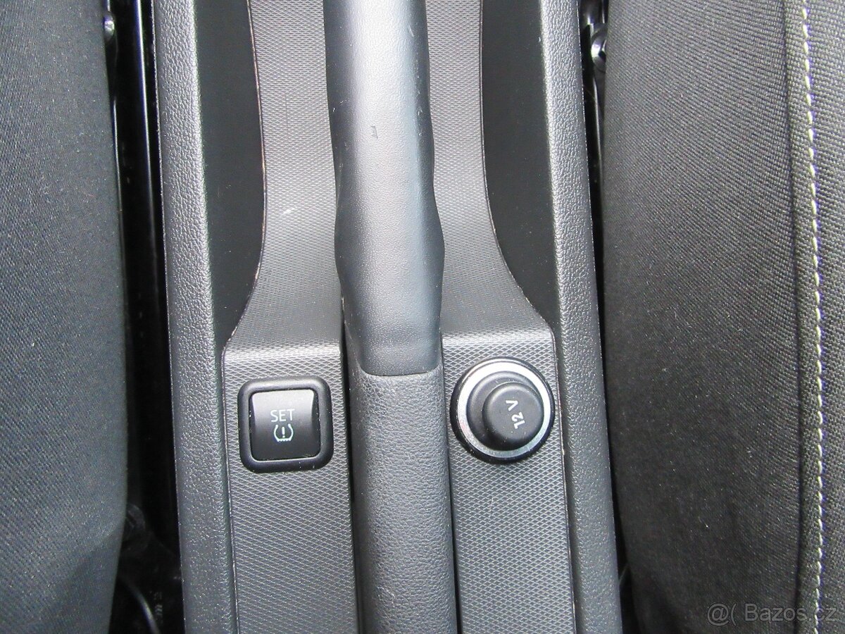 ŠKODA RAPID 1.2 TSi 77kw r.v.2015 nový v ČR.po 1.maj.DPH - 12