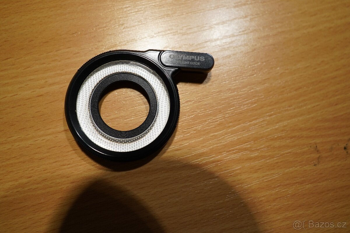 Olympus Tough TG-5 + bohaté příslušenství - 12