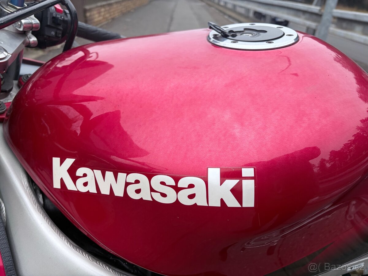 Kawasaki zx9r - 12