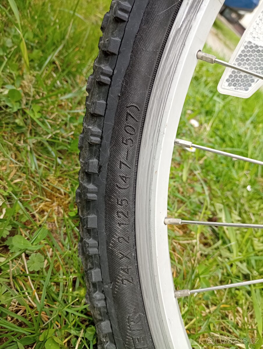 🚲 Prodám dětské kolo Specialized Hotrock 24” – výborný stav - 12