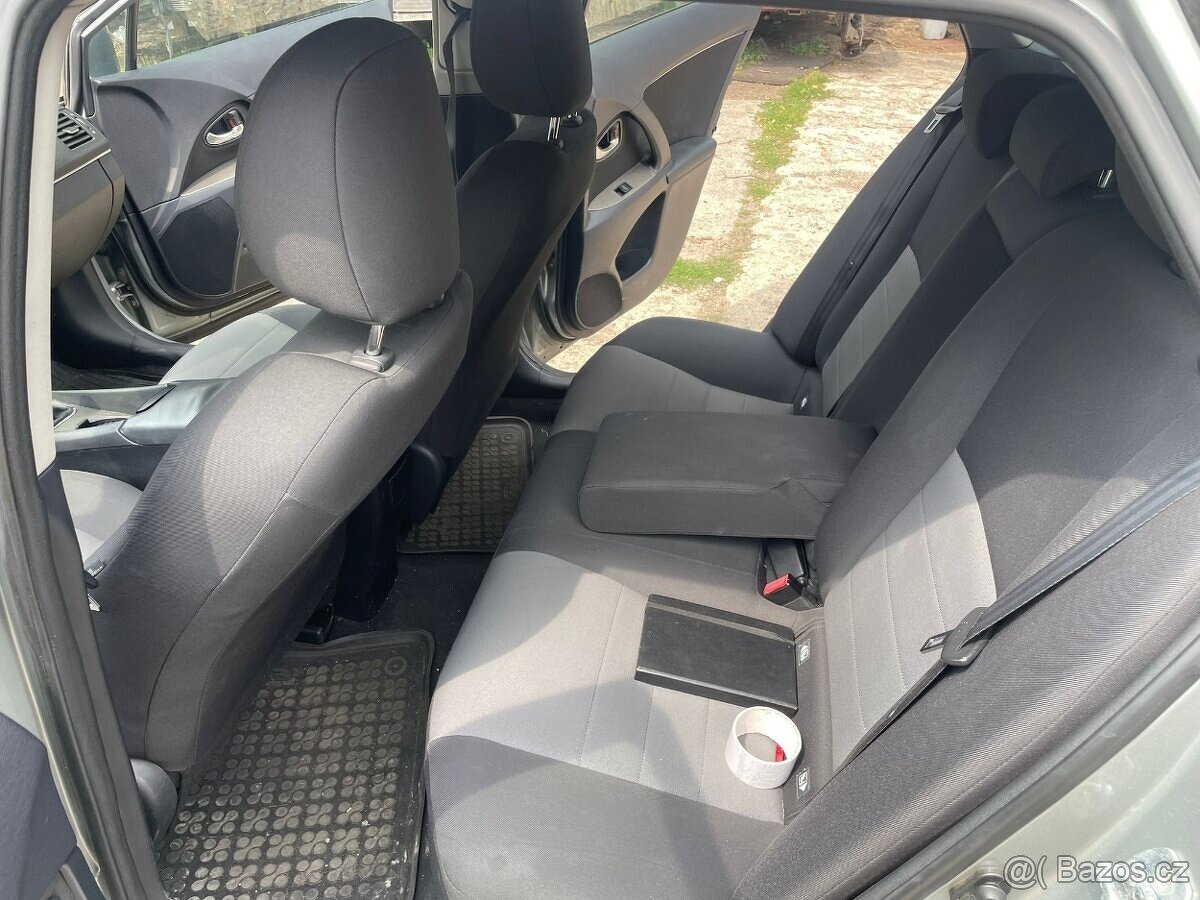 Toyota Avensis 2009 2.2 d4d 110kw - 12