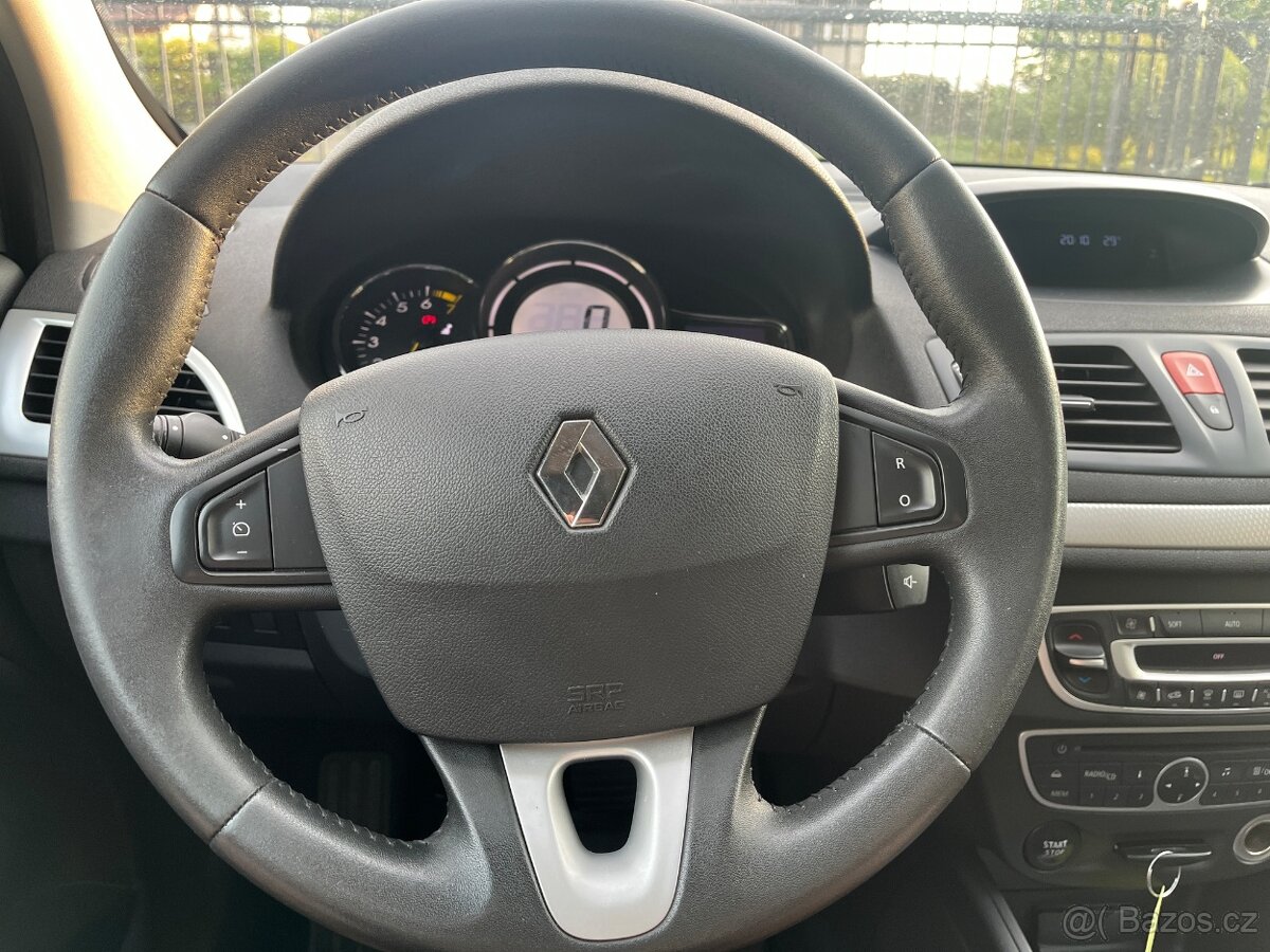 Megane benzin 2011+NOVÁ STK - 12