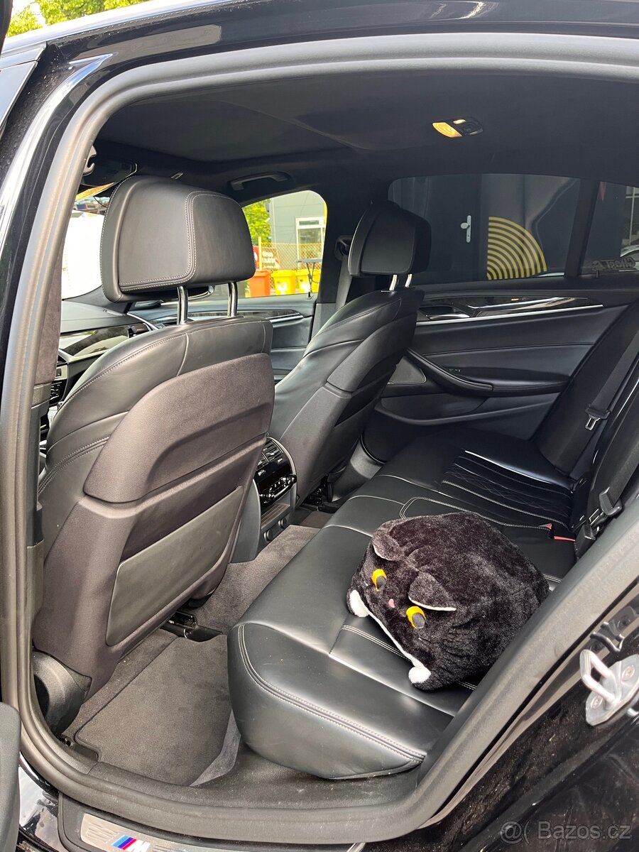 BMW G30 540i - 12